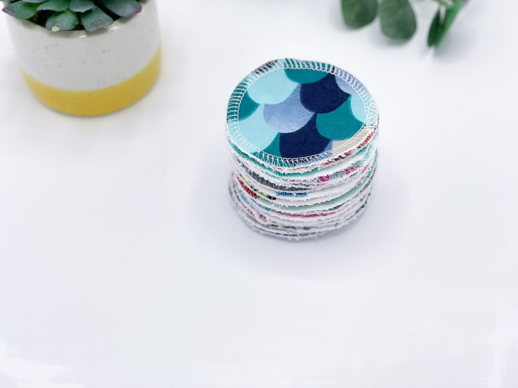 Cloth Face Scrubbies, Random Prints, Washable Gentle Exfoliating Pads, Facial Rounds, Toner Pads, Face Scrubbies, - Cute and Funky